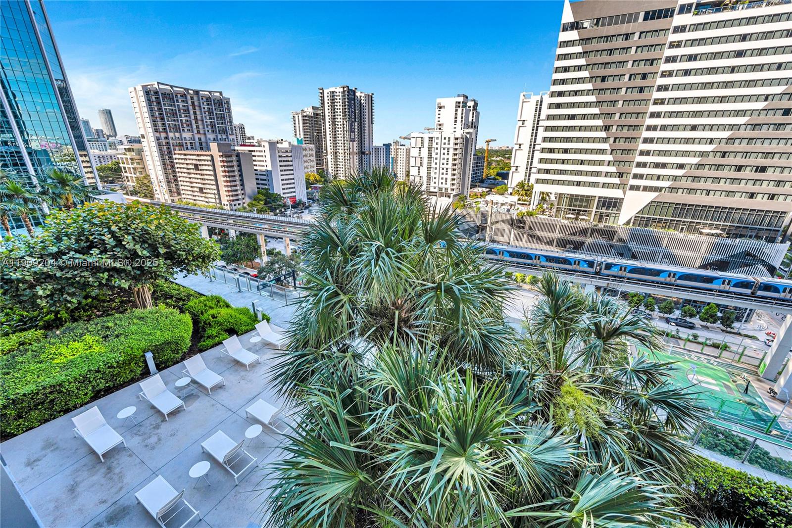 88 Southwest 7th Street, Unit 806 Miami, FL 33130 - Photo 19 of 54 a view of a city with tall buildings