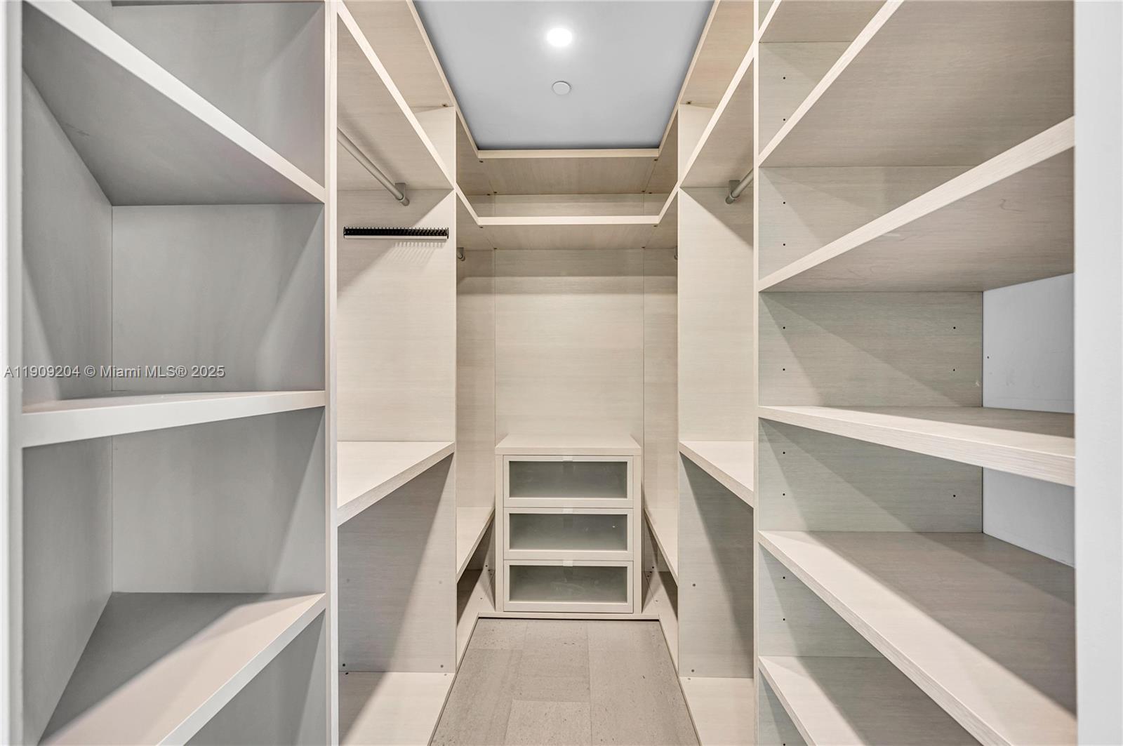 88 Southwest 7th Street, Unit 806 Miami, FL 33130 - Photo 40 of 54 a view of walk in closet