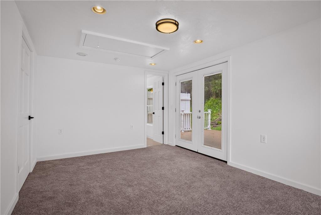 635 Valley Street Oakmont, PA 15139 - Photo 21 of 38