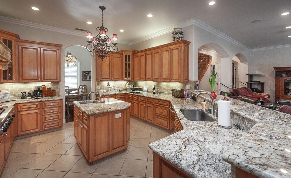 1111 Brighton Way Lodi, CA 95242 - Photo 14 of 87