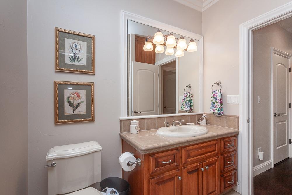 1111 Brighton Way Lodi, CA 95242 - Photo 50 of 87 a bathroom with 2 sink and a mirror