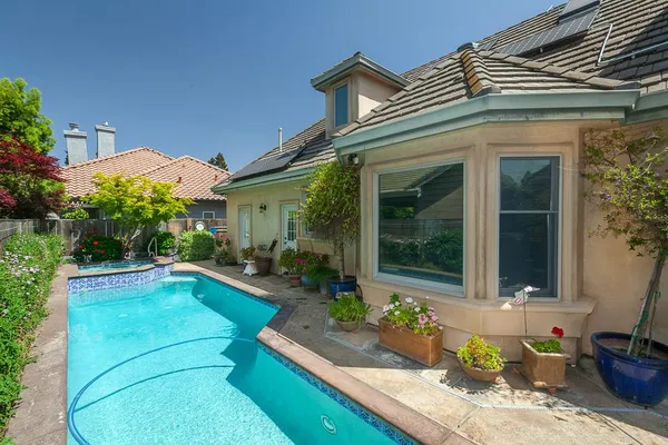 $950,000 | 1111 Brighton Way, Lodi, CA 95242