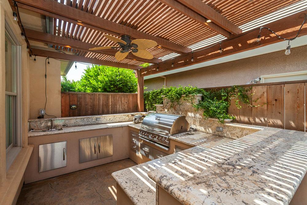 1111 Brighton Way Lodi, CA 95242 - Photo 84 of 87 a view of a backyard with sitting area