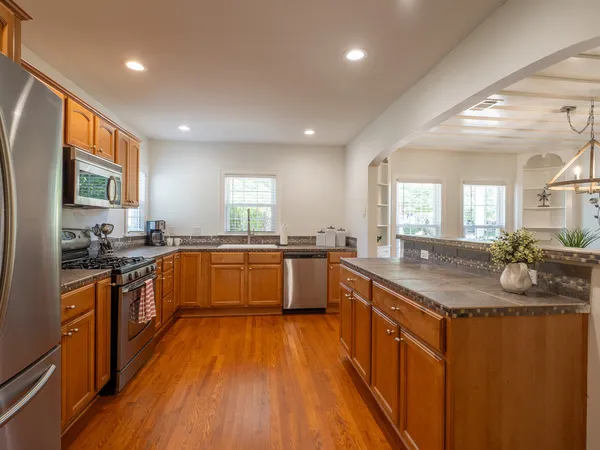 $6,300 | 32 Margranita Crescent, Austin, TX 78703