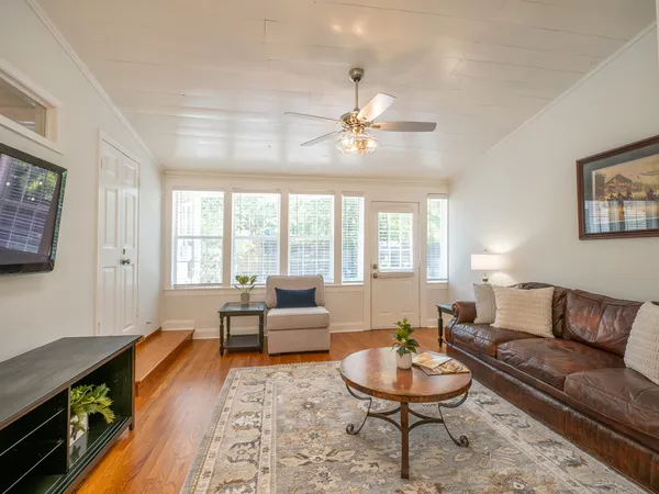 $6,300 | 32 Margranita Crescent, Austin, TX 78703