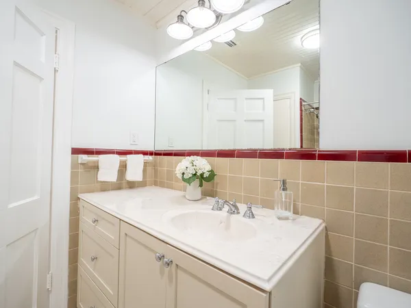 $6,300 | 32 Margranita Crescent, Austin, TX 78703