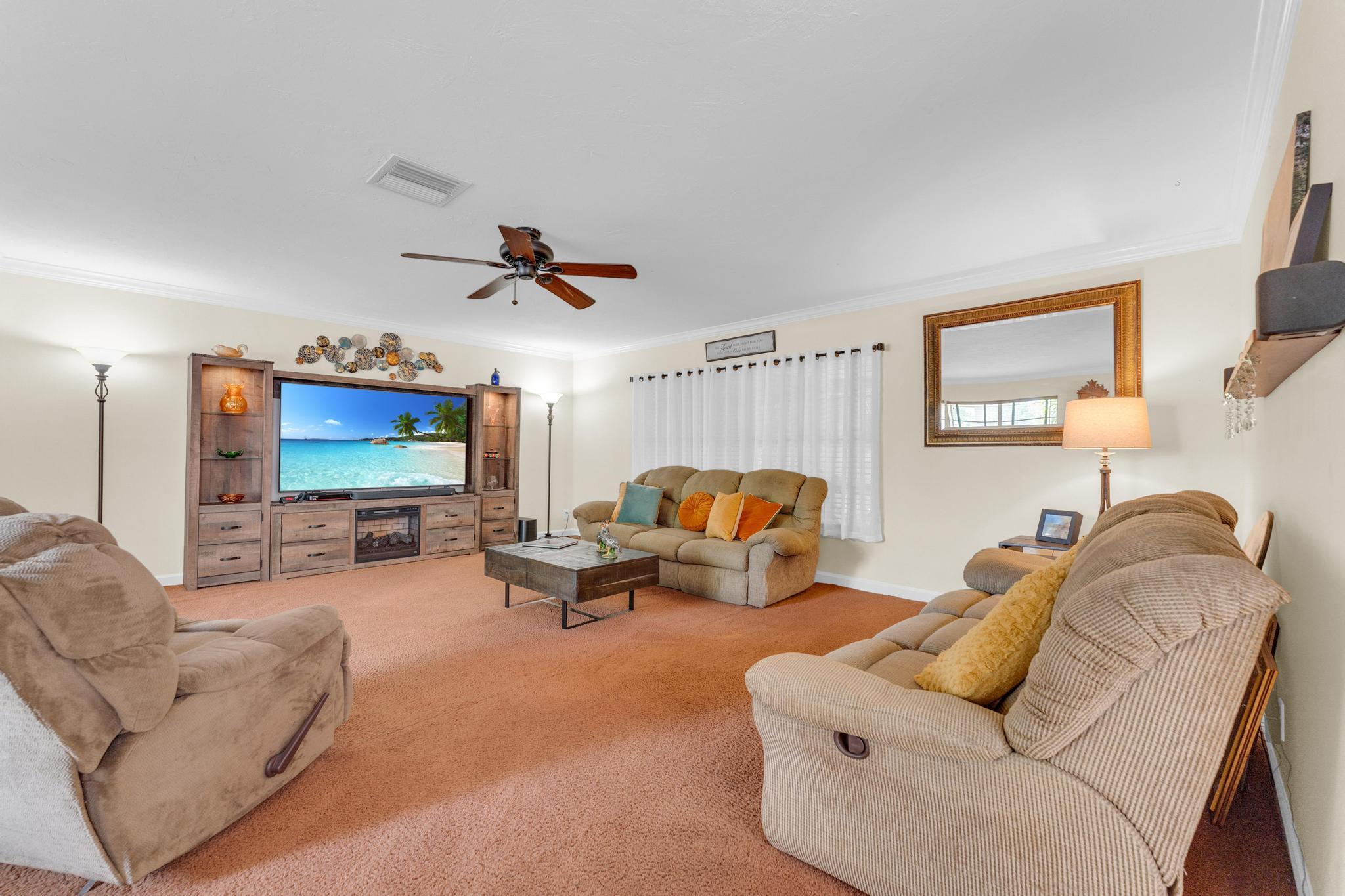 8858 Southwest 8th Street Boca Raton, FL 33433 - Photo 18 of 27 Living Room
