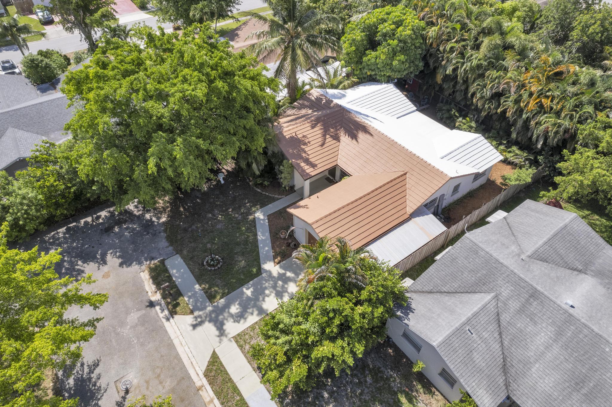 8858 Southwest 8th Street Boca Raton, FL 33433 - Photo 2 of 27 Top-Up View