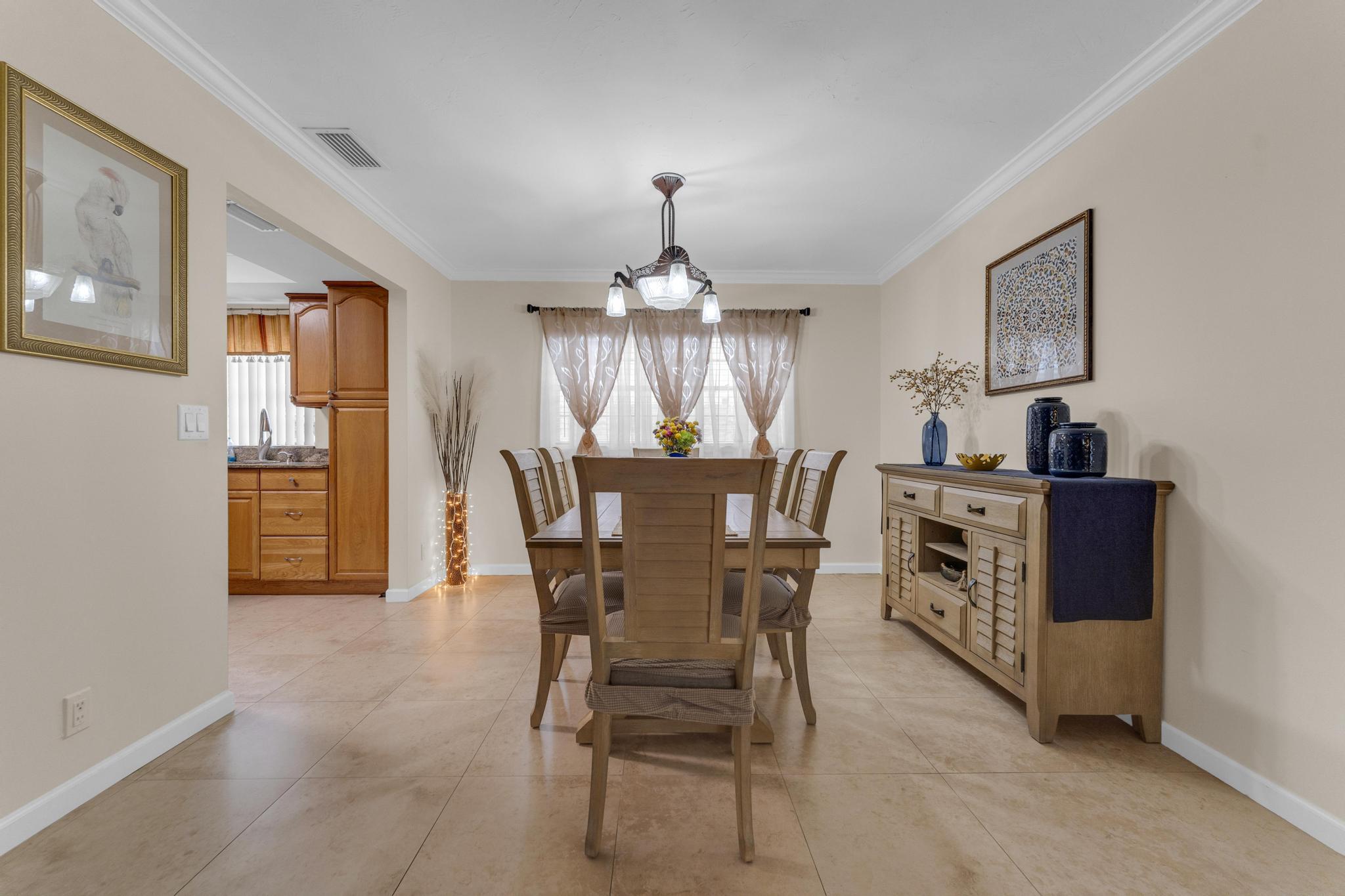8858 Southwest 8th Street Boca Raton, FL 33433 - Photo 21 of 27 Dining Room
