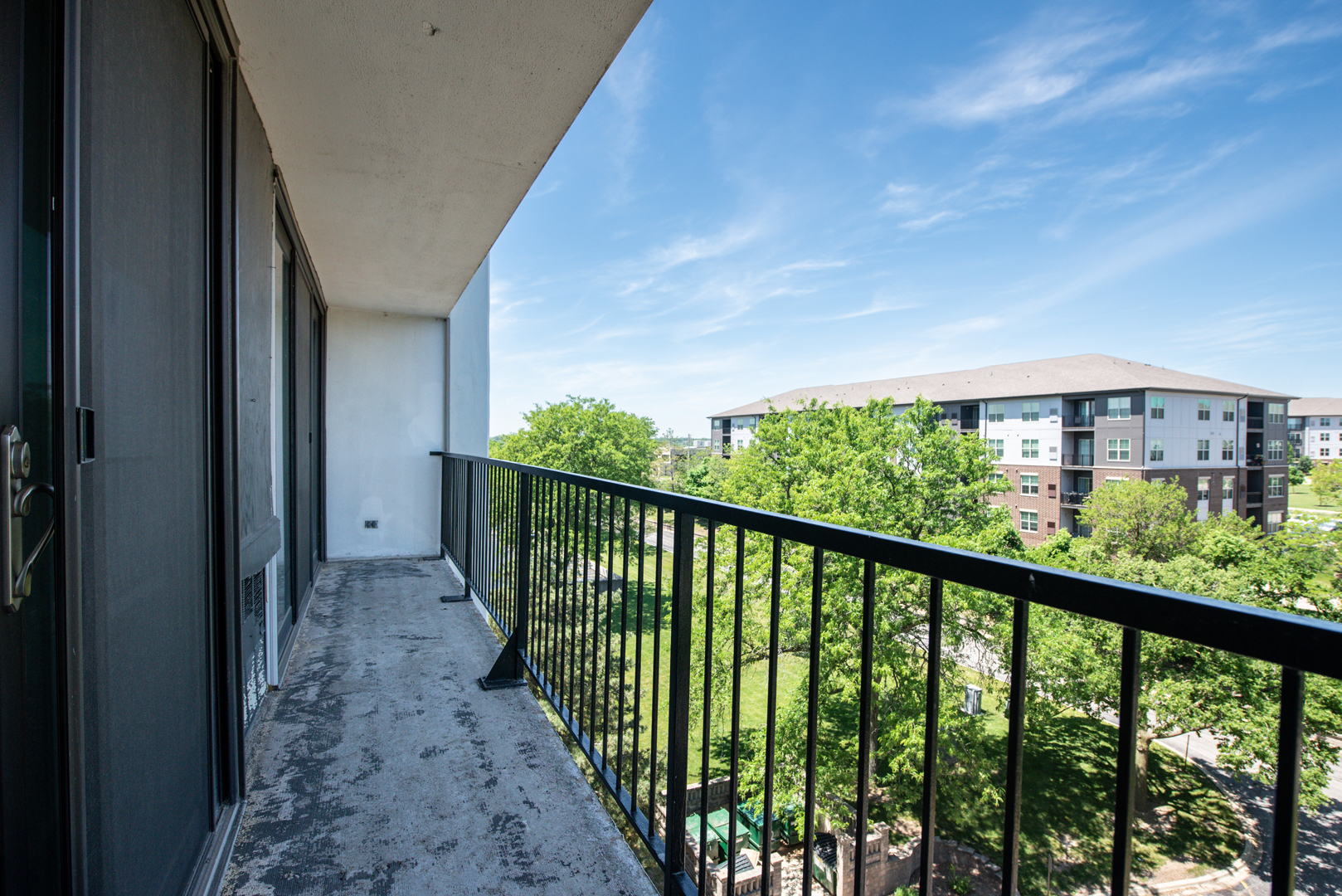 2015 South Finley Road, Unit 612 Lombard, IL 60148 - Photo 15 of 26