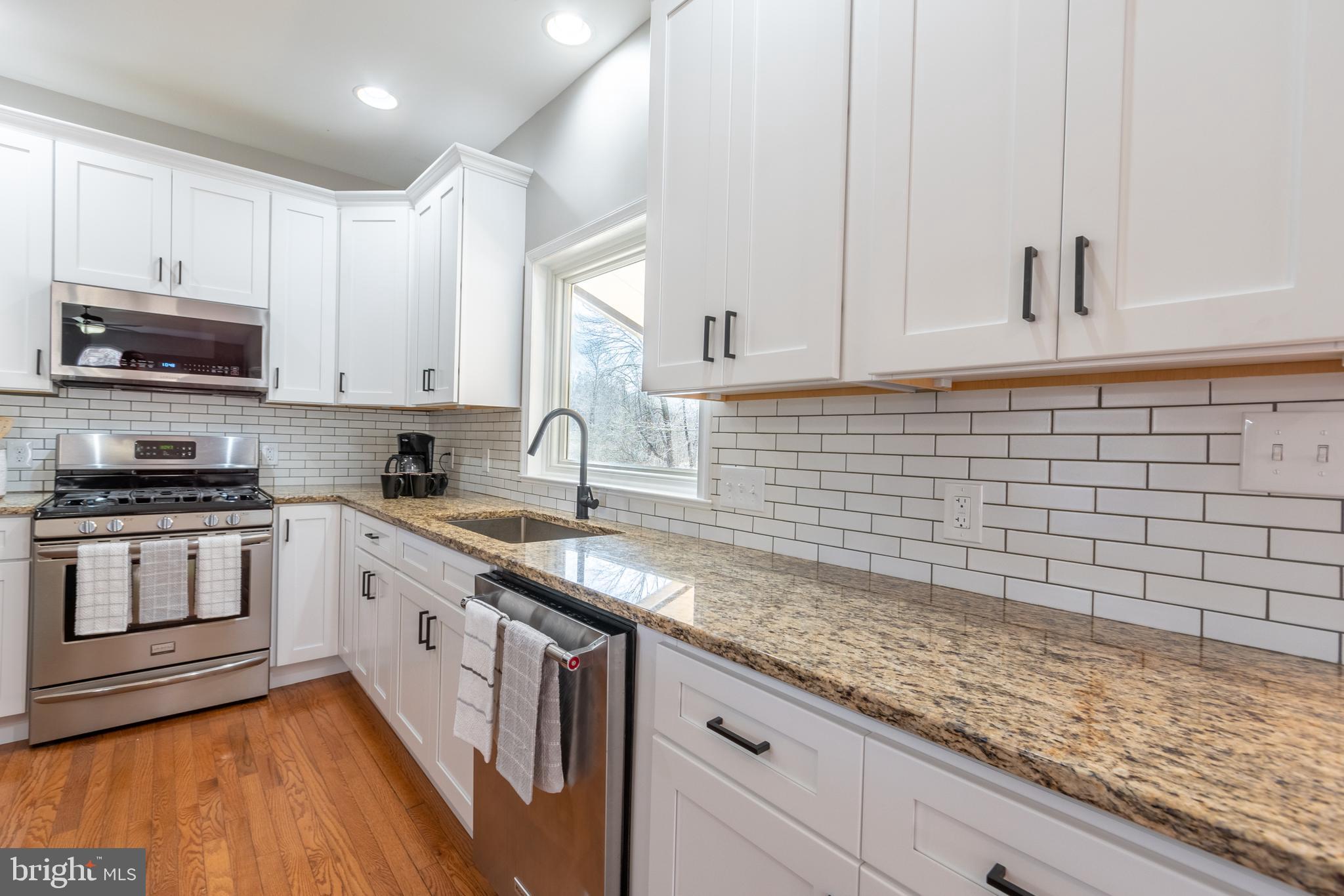 2774 Winding Road Quakertown, PA 18951 - Photo 4 of 94 Gallery Image 4