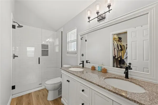 $355,000 | 1617 Northeast Auburn Drive, Lee's Summit, MO 64086