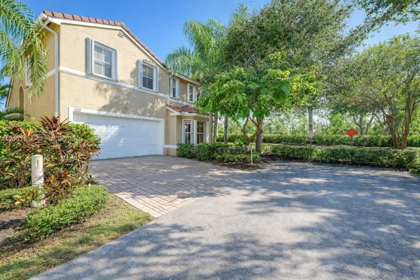 $769,000 | 1125 Butternut Lane, Hollywood, FL 33019