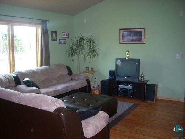 6141 East Neuman Road South Range, WI 54874 - Photo 6 of 9