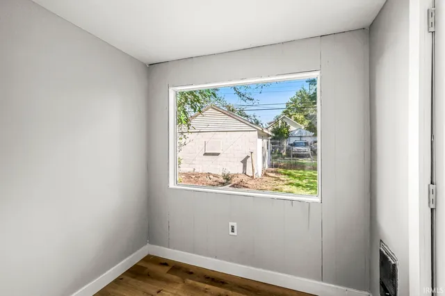 $147,900 | 734 South 33rd Street, South Bend, IN 46615