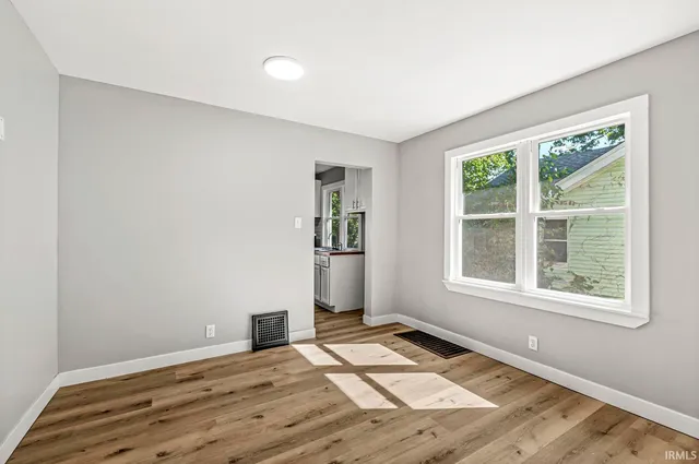 $147,900 | 734 South 33rd Street, South Bend, IN 46615