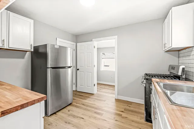 $147,900 | 734 South 33rd Street, South Bend, IN 46615