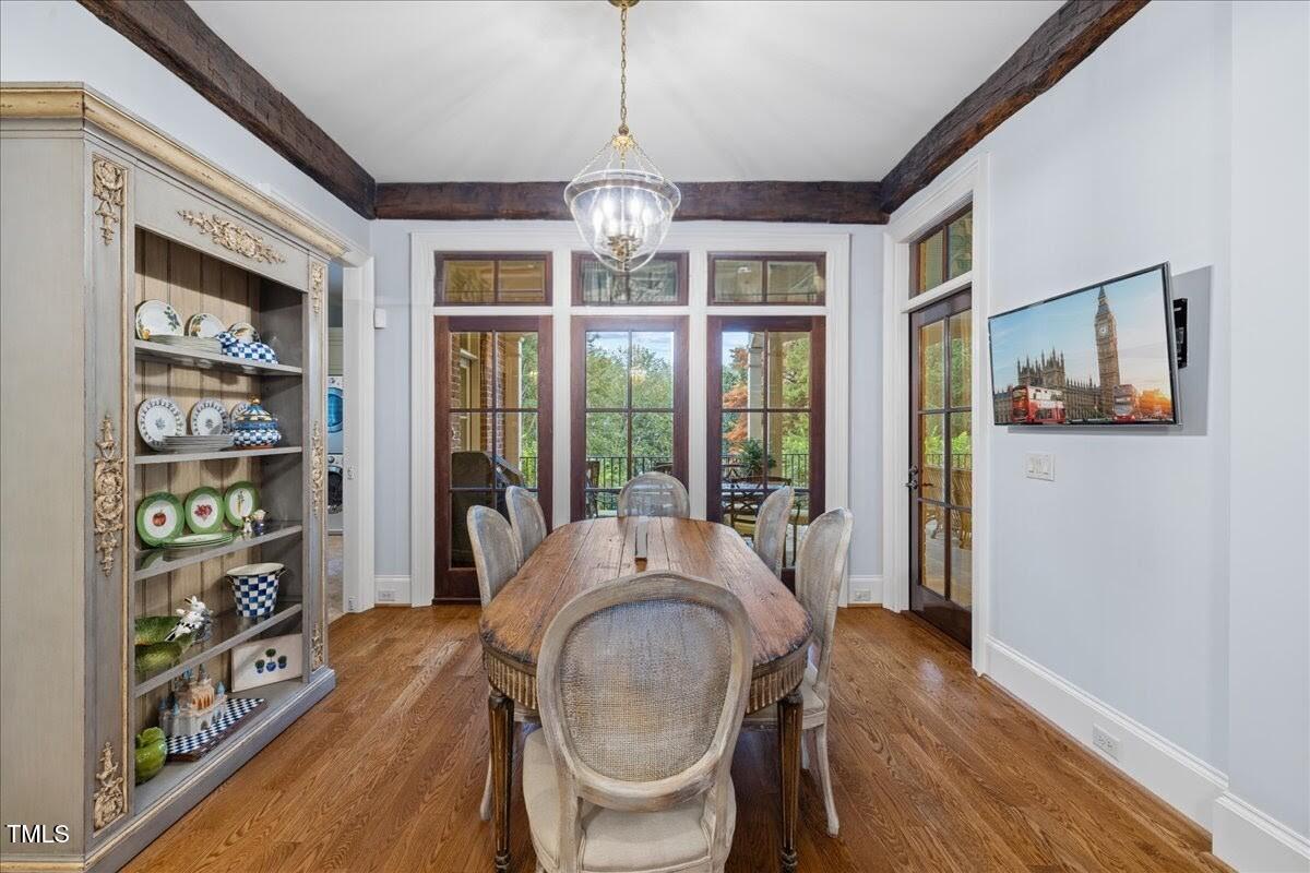 2627 Fairview Road Raleigh, NC 27608 - Photo 25 of 55 Breakfast Area in kitchen