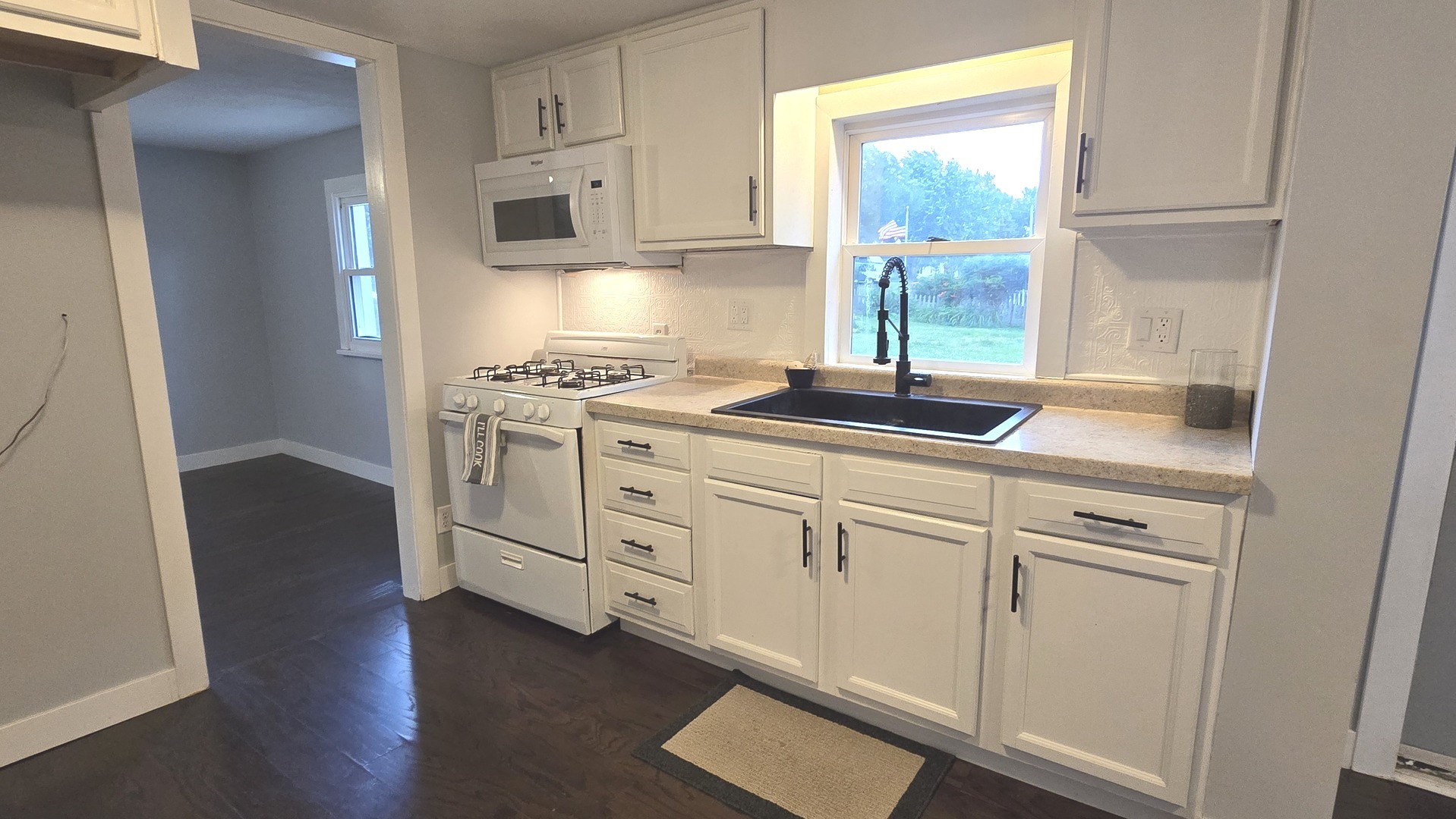 201 4th Street Colona, IL 61241 - Photo 8 of 26