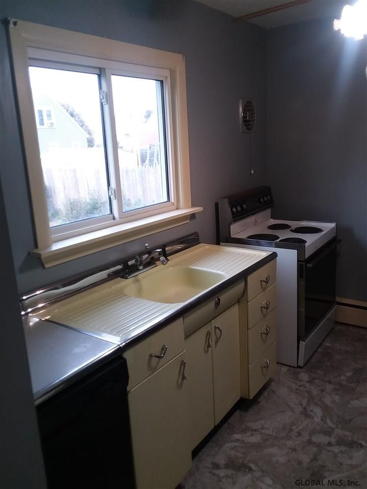 5 Lake Road Colonie, NY 12205 - Photo 2 of 16 Photo 2