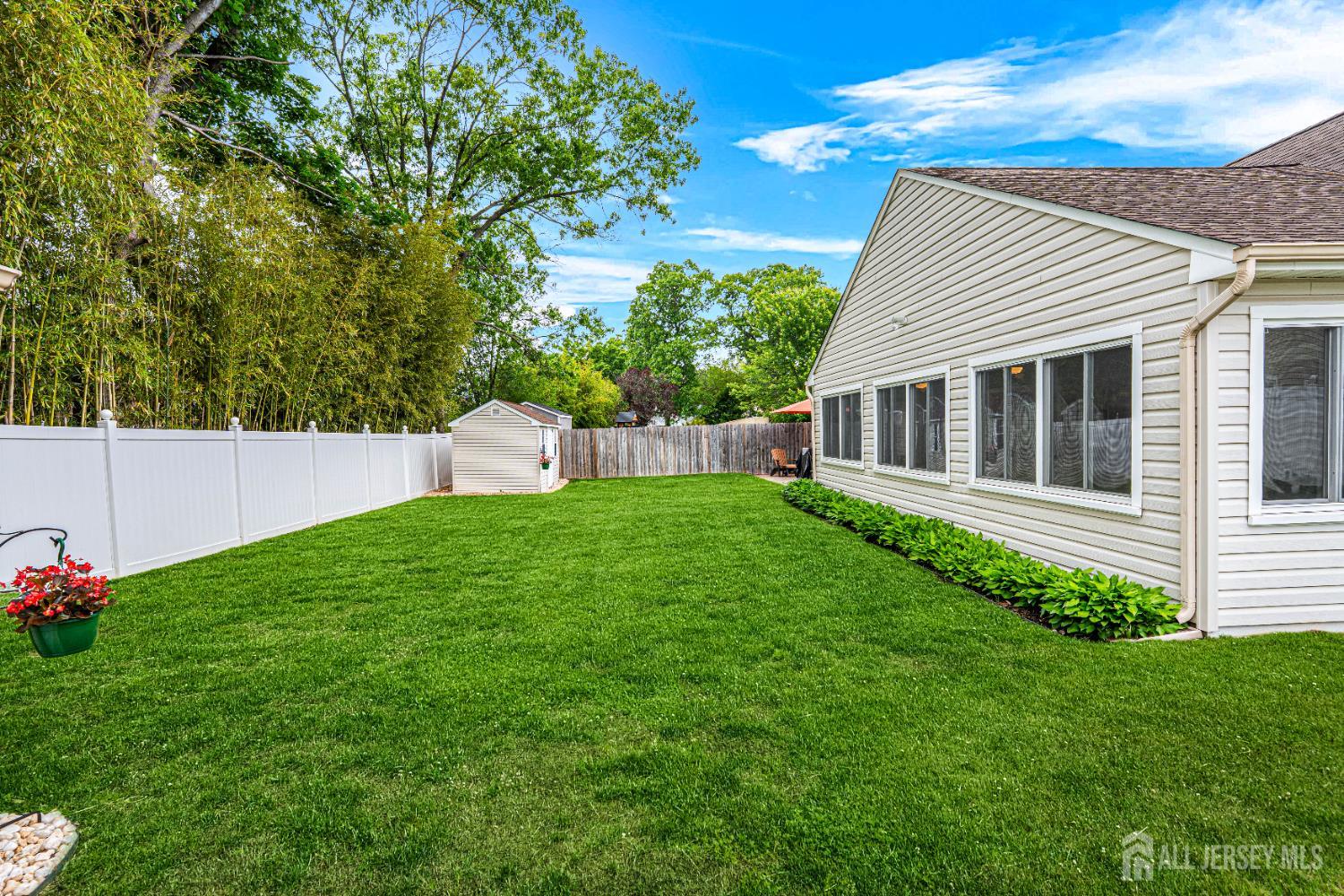 27 Sunrise Road Old Bridge, NJ 08857 - Photo 14 of 48 Gallery Image 14