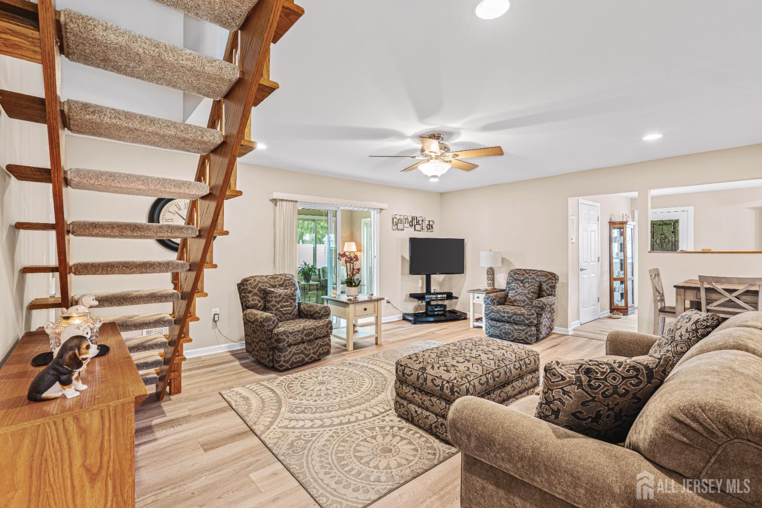 27 Sunrise Road Old Bridge, NJ 08857 - Photo 17 of 48 Gallery Image 17