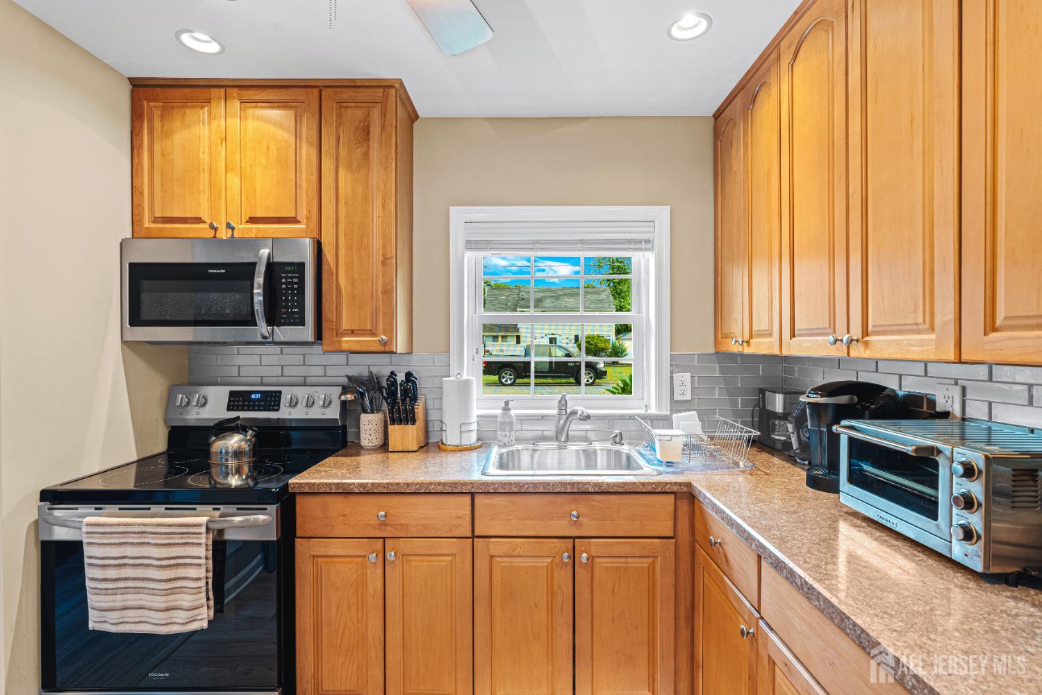 27 Sunrise Road Old Bridge, NJ 08857 - Photo 29 of 48 Gallery Image 29