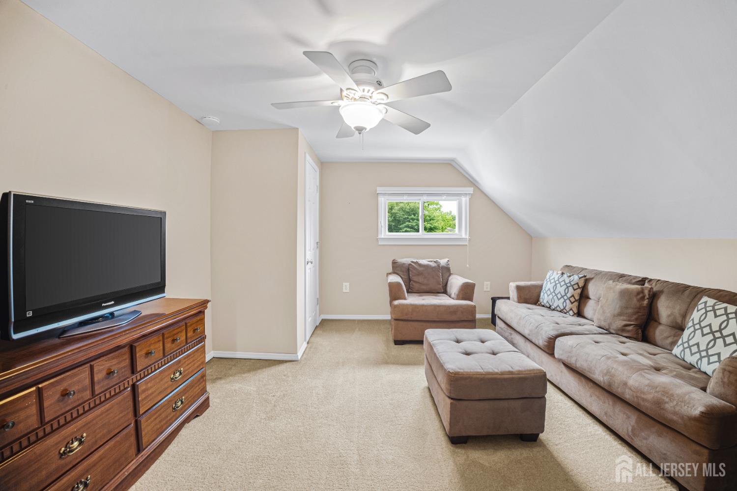 27 Sunrise Road Old Bridge, NJ 08857 - Photo 40 of 48 Gallery Image 40