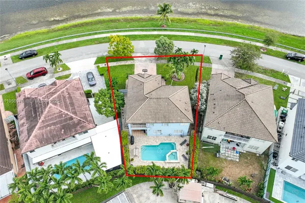 $920,000 | 2250 Southwest 155th Avenue, Miami, FL 33185