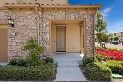 $1,595,000 | 1860 Artemisia Court, Carlsbad, CA 92011