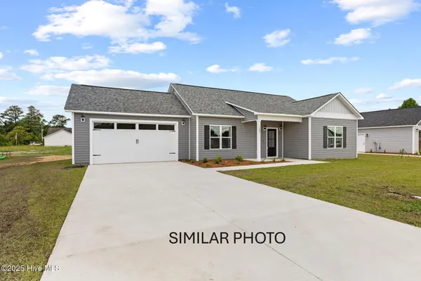$315,000 | 406 Wade Drive, Richlands, NC 28574