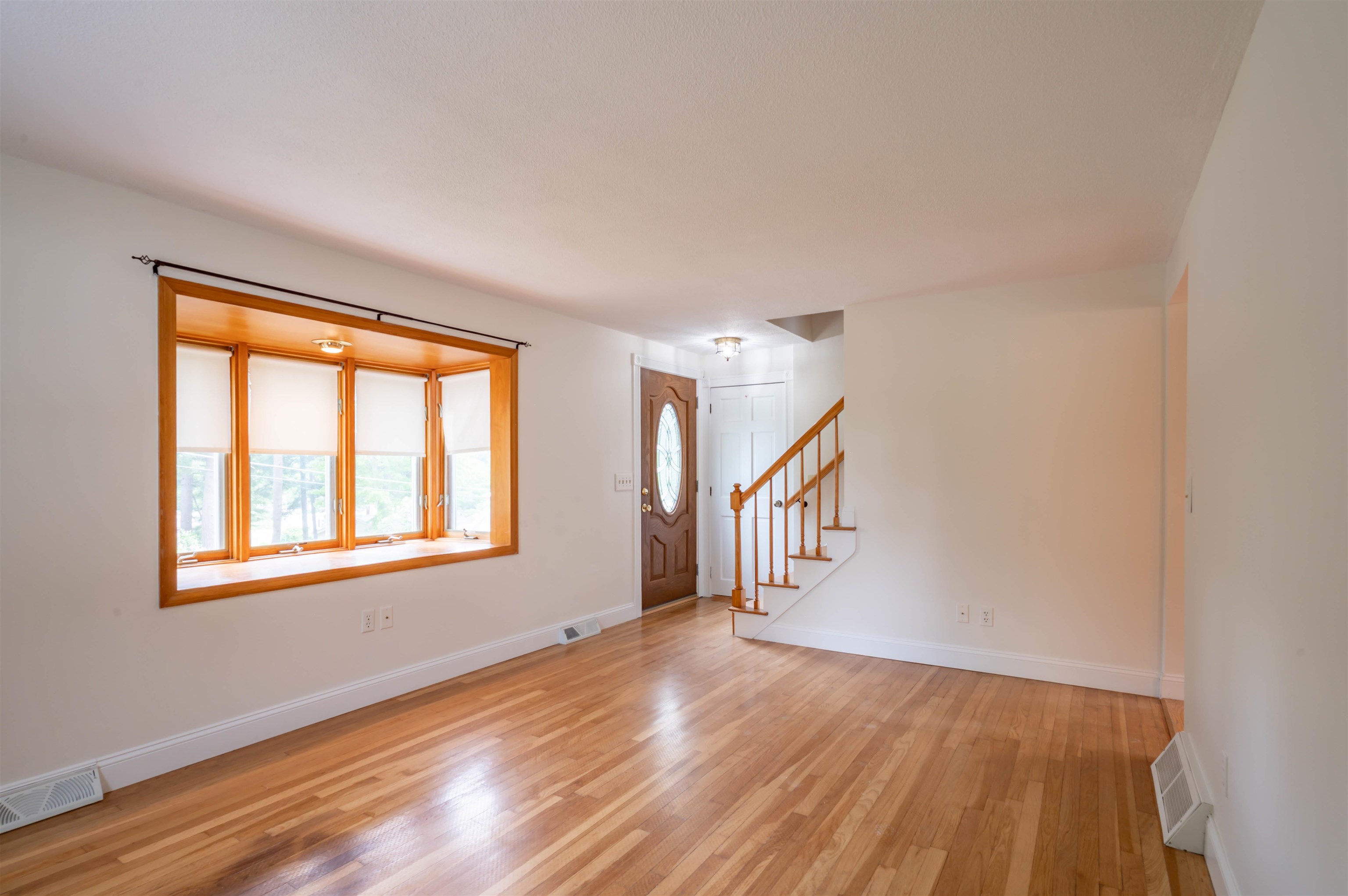 192 Searles Road Nashua, NH 03062 - Photo 30 of 46