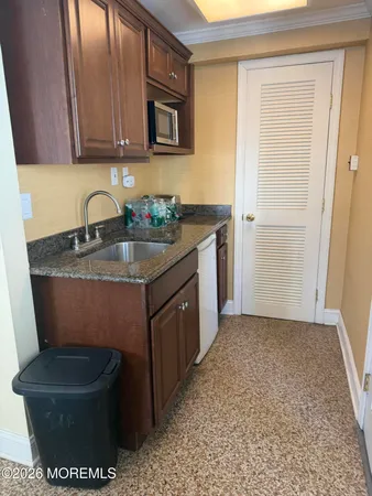 $950,000 | 545 Highway 35, Normandy Beach, NJ 08738