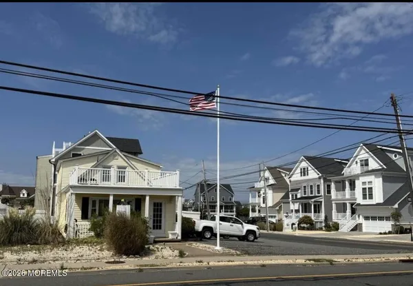$950,000 | 545 Highway 35, Normandy Beach, NJ 08738
