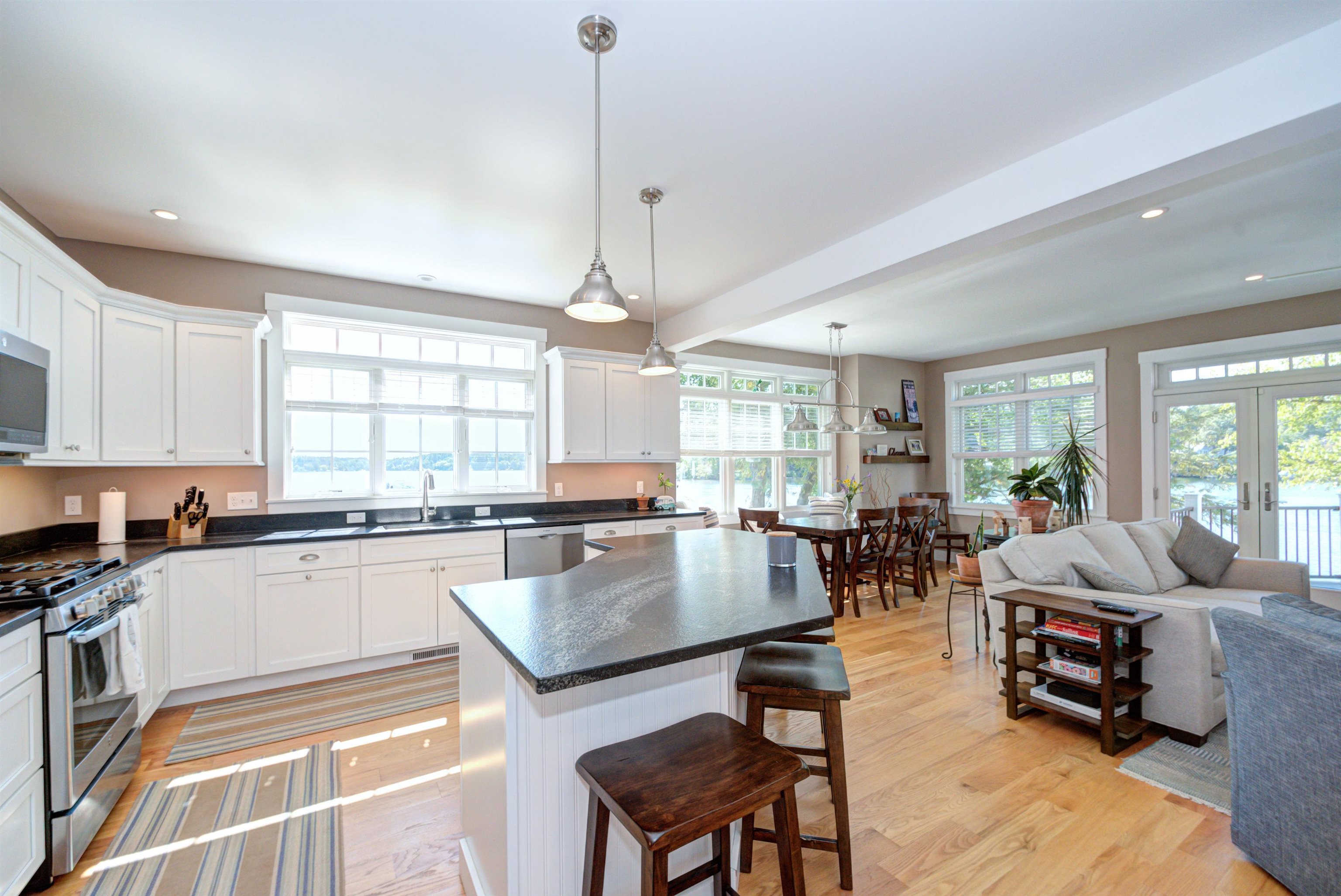 5 Grove Street Windham, NH 03087 - Photo 13 of 50