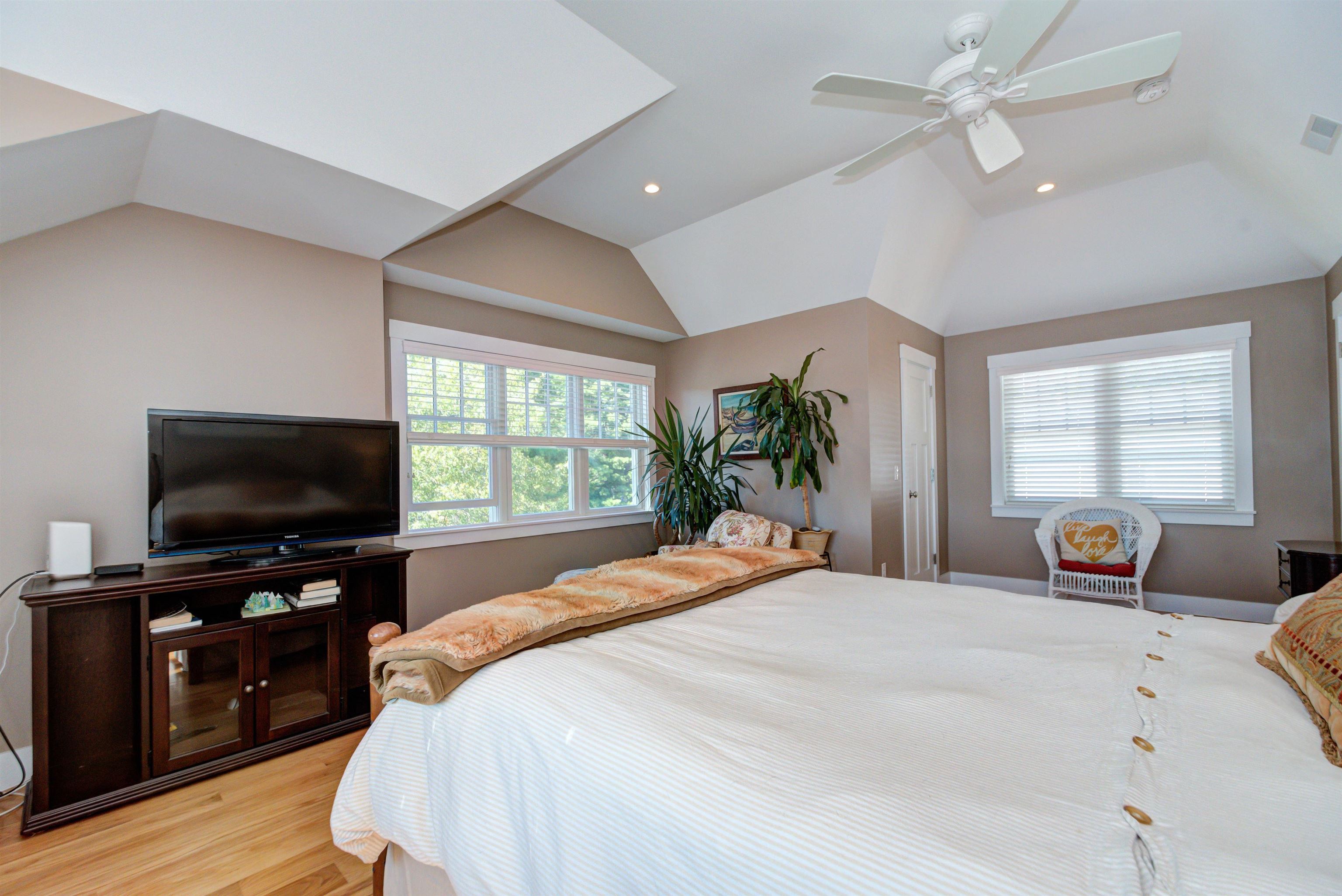 5 Grove Street Windham, NH 03087 - Photo 14 of 50
