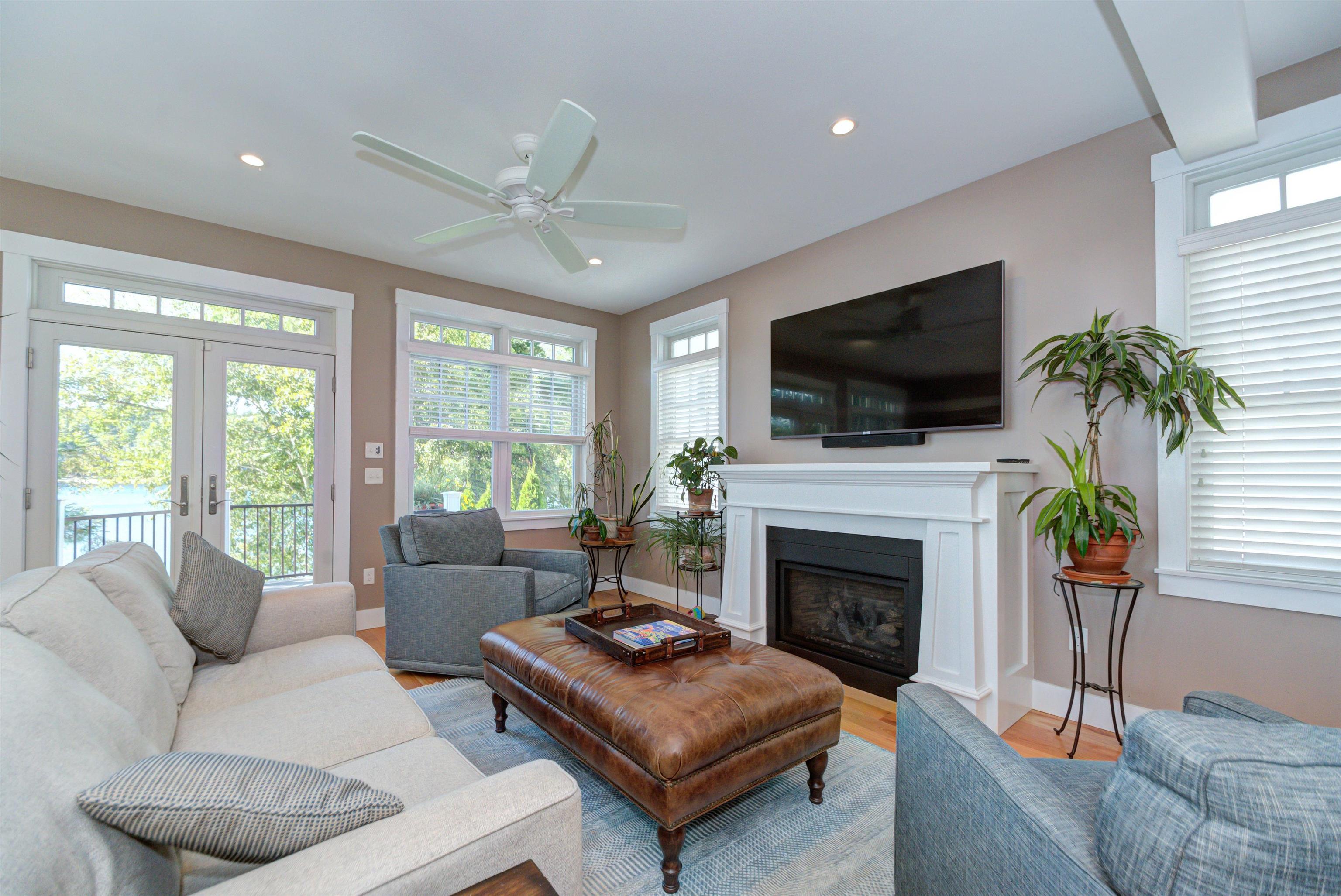 5 Grove Street Windham, NH 03087 - Photo 4 of 50