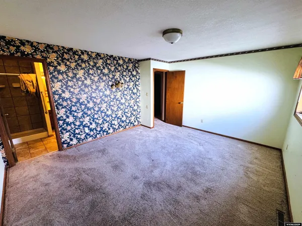 $327,500 | 2226 East I Street, Torrington, WY 82240