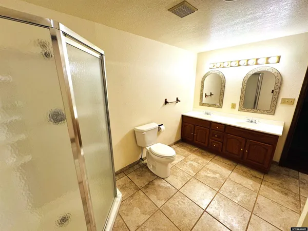 $327,500 | 2226 East I Street, Torrington, WY 82240