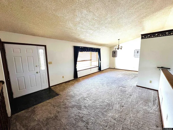 $327,500 | 2226 East I Street, Torrington, WY 82240