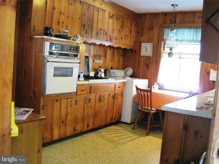 27 Ark Road Medford, NJ 08055 - Photo 2 of 14 Kitchen