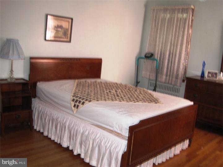 27 Ark Road Medford, NJ 08055 - Photo 8 of 14 Bedroom - Main