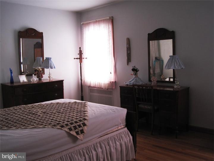 27 Ark Road Medford, NJ 08055 - Photo 9 of 14 Bedroom - Main