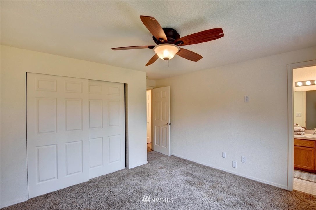 5936 Danials Loop Southeast Lacey, WA 98513 - Photo 11 of 22 Gallery Image 11
