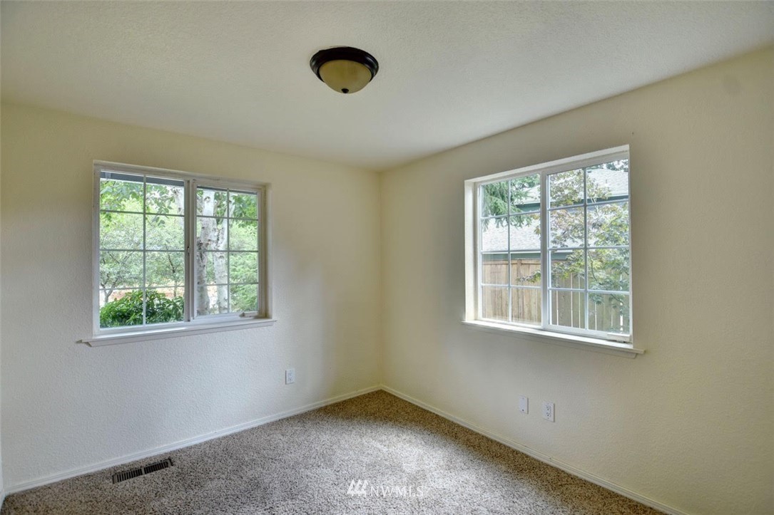 5936 Danials Loop Southeast Lacey, WA 98513 - Photo 16 of 22 Gallery Image 16