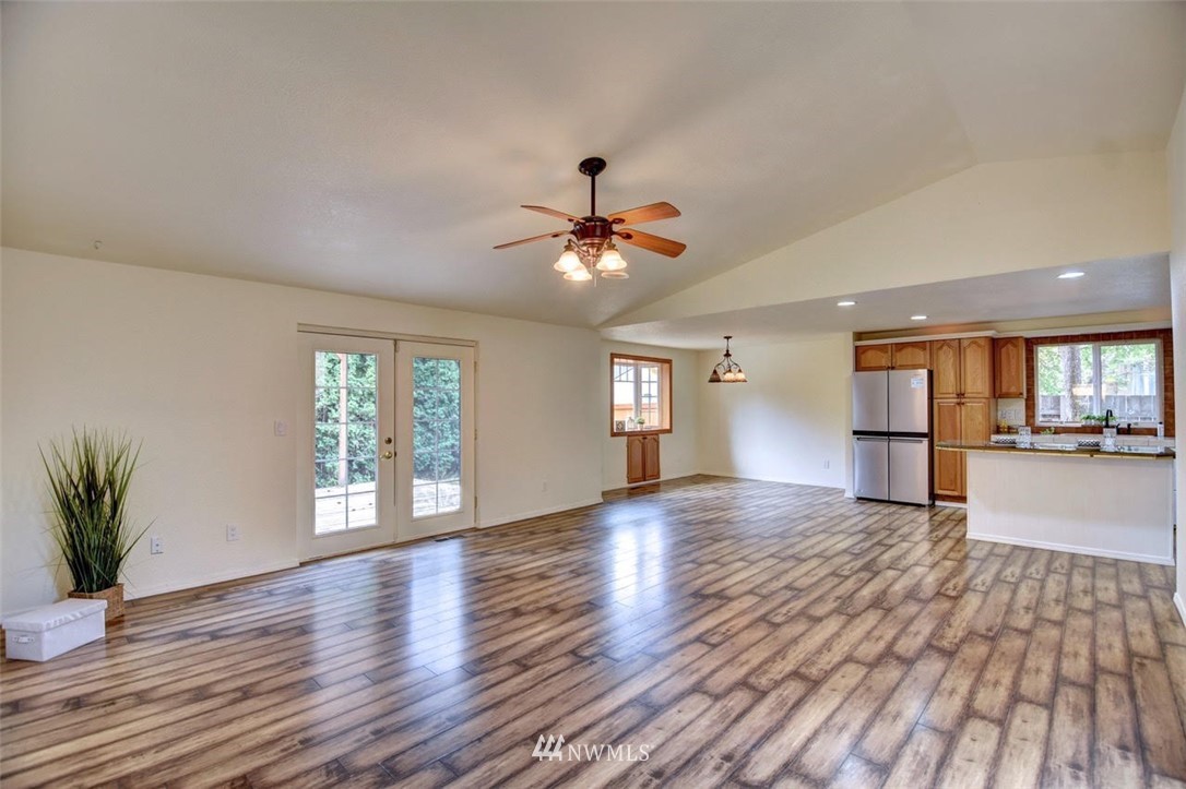 5936 Danials Loop Southeast Lacey, WA 98513 - Photo 3 of 22 Gallery Image 3