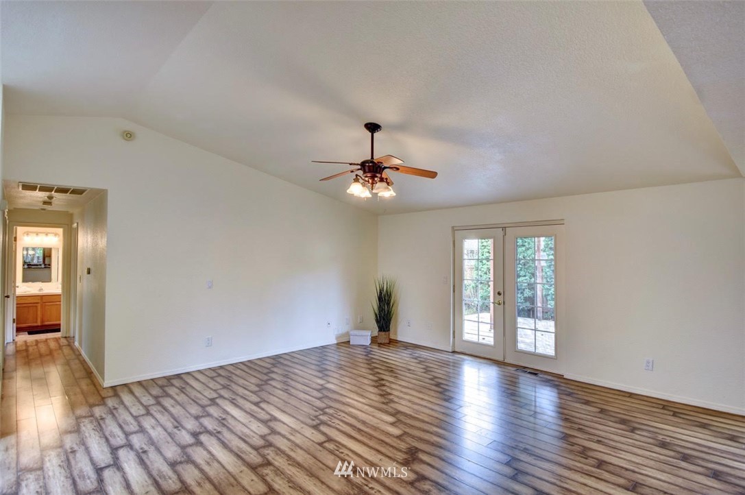 5936 Danials Loop Southeast Lacey, WA 98513 - Photo 4 of 22 Gallery Image 4