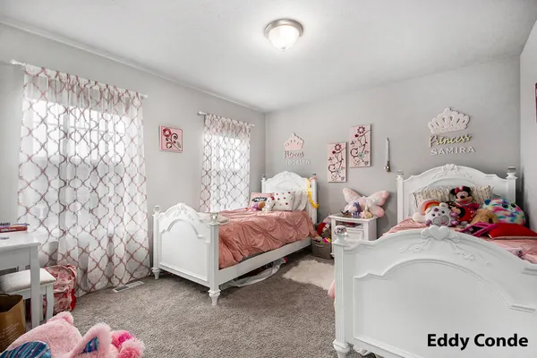 $409,900 | 6267 Vine Leaf Drive, Allendale, MI 49401