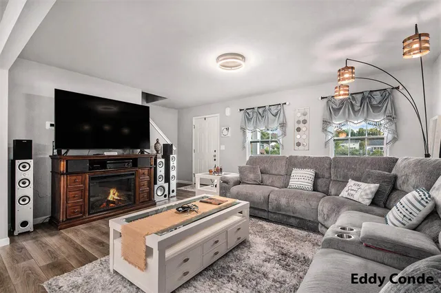 $409,900 | 6267 Vine Leaf Drive, Allendale, MI 49401