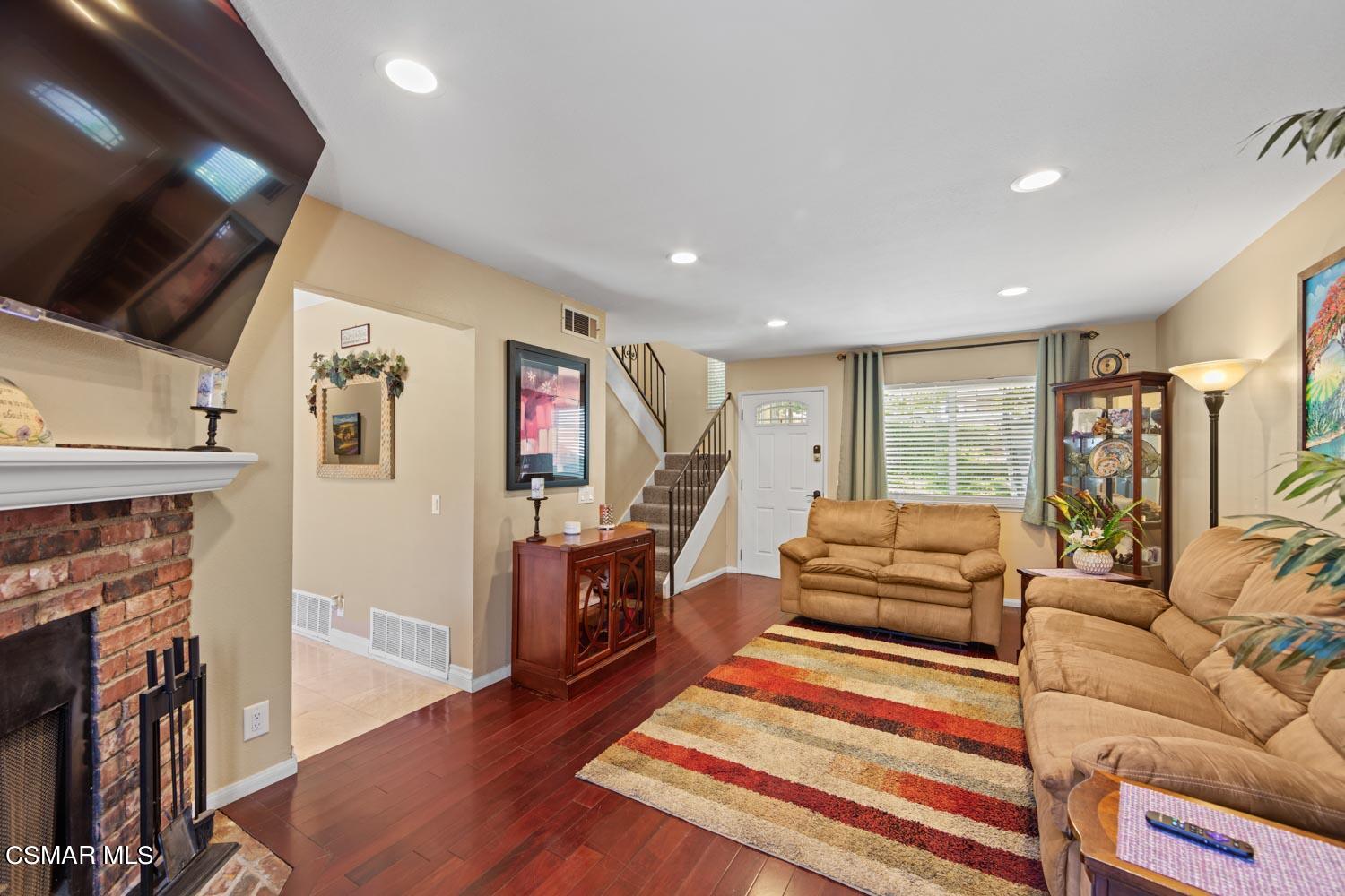 14988 Reedley Street, Unit B Moorpark, CA 93021 - Photo 3 of 26 14988-B Reedley-5